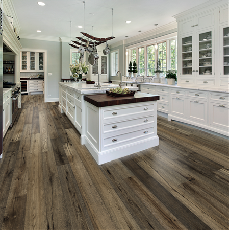Adela Oak Clear Presence